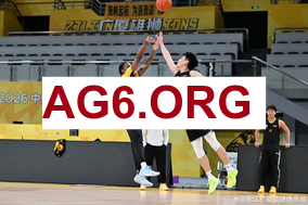 名记：浓眉经纪人里奇·保罗已明确表示 希望独行侠交易戴维斯！